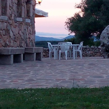 Turismo Rurale L'Agliuledda Sant'Antonio di Gallura Exterior photo