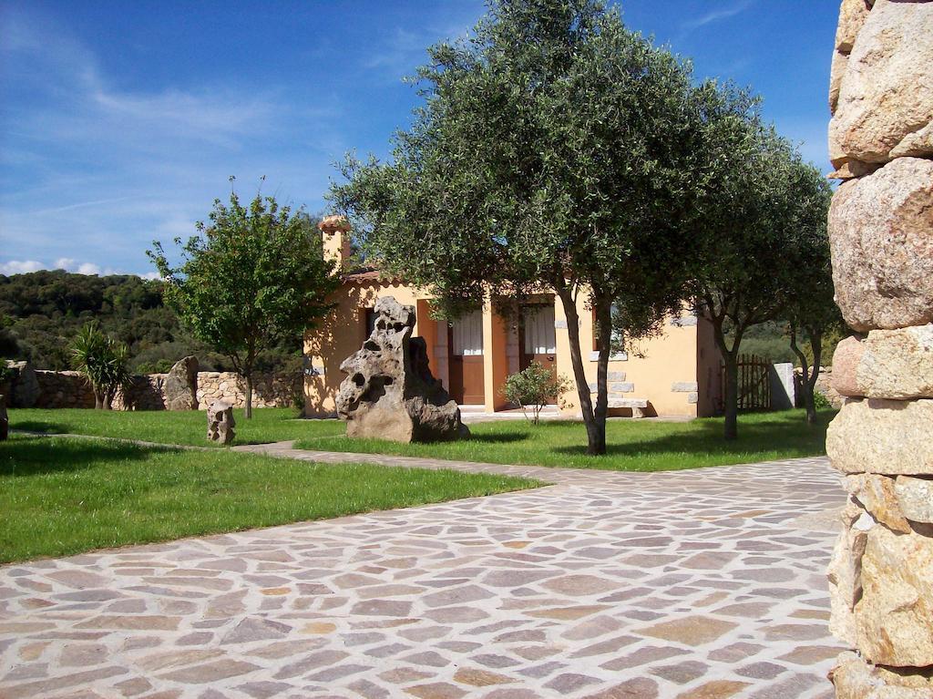 Turismo Rurale L'Agliuledda Sant'Antonio di Gallura Exterior photo