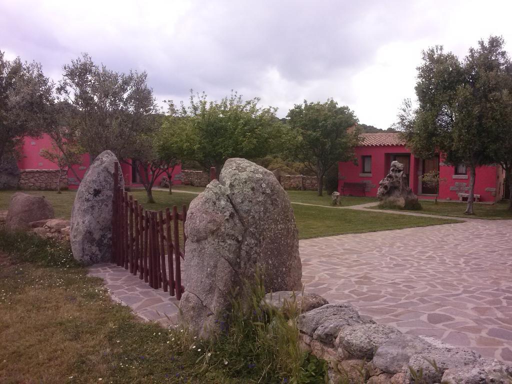 Turismo Rurale L'Agliuledda Sant'Antonio di Gallura Exterior photo